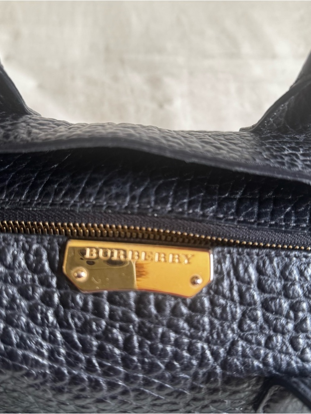 Classic Black Leather Satchel Handbag - Designer Style - Picture 2 of 7